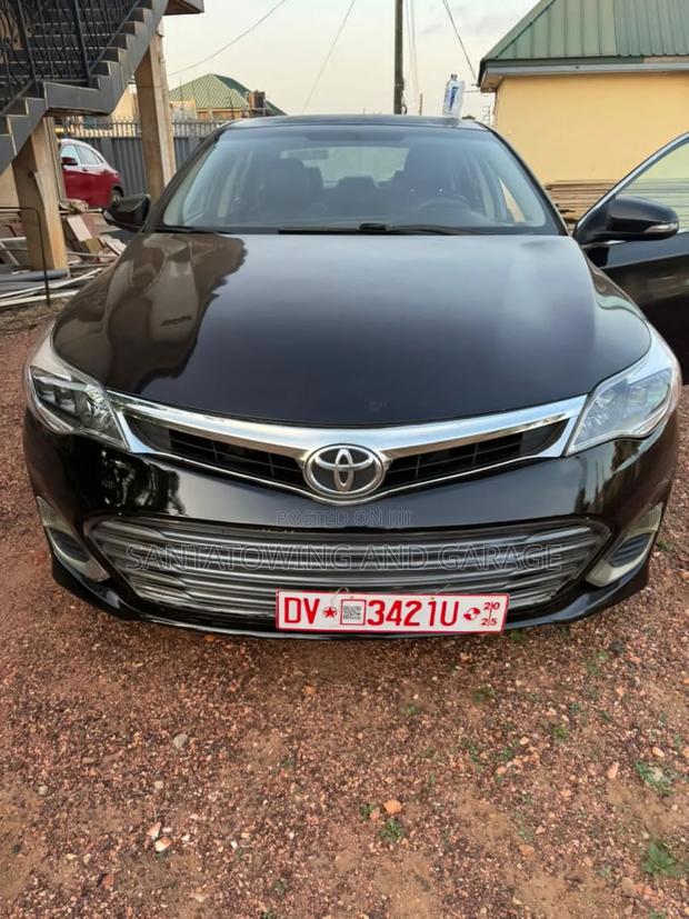 Toyota Avalon XLE Premium Sedan FWD (3.5L 6cyl 6A) 2013 Black