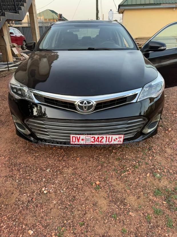 Toyota Avalon XLE Premium Sedan FWD (3.5L 6cyl 6A) 2013 Black