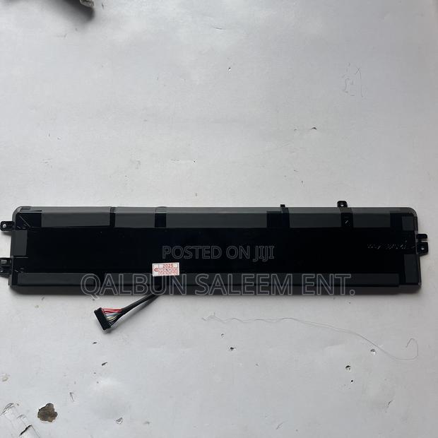 Lenovo L14m3p24 Battery For Ideapad 700 700-15isk 700-17isk photo 2