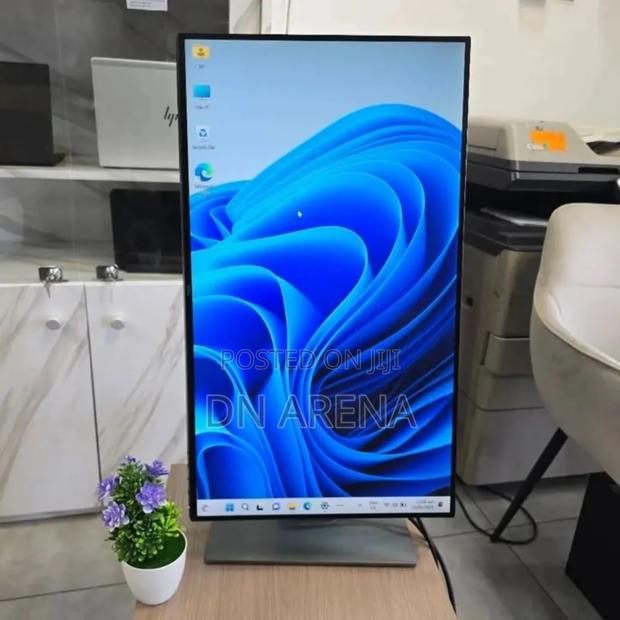 Dell Edgeless Monitor 27 Inch 360 Degrees Rotation. photo 2
