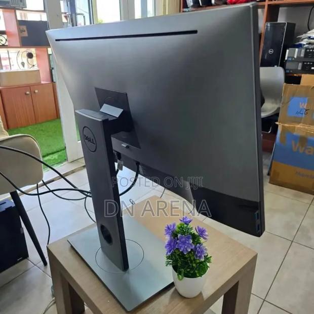 Dell Edgeless Monitor 27 Inch 360 Degrees Rotation. photo 3