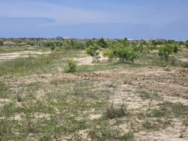 Moderate Half Plot Price at Prampram Beach Lane · Photo 3