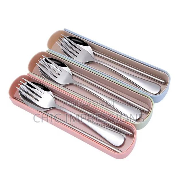 4pcs Travel Cutlery Set · Photo 4