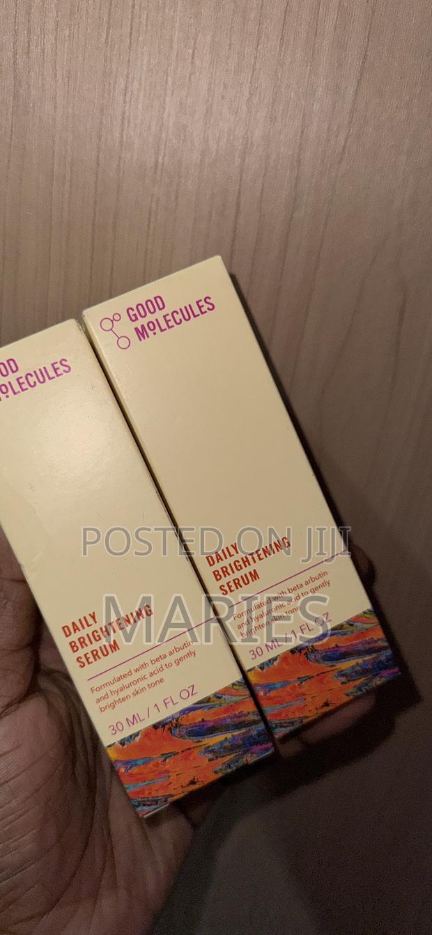 Good Molecules Daily Brightening Serum · Photo 2