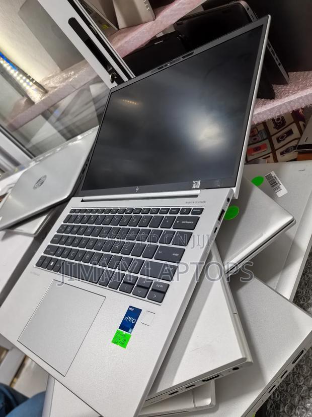 Laptop HP EliteBook 840 G9 16GB Intel Core I5 SSD 512GB