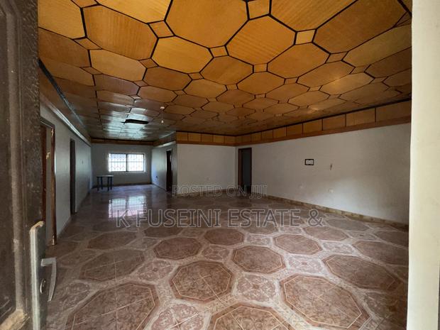 8bdrm House in K Fuseini Estate, Kumasi Metropolitan for sale photo 3