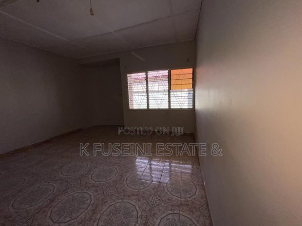 8bdrm House in K Fuseini Estate, Kumasi Metropolitan for sale photo 8