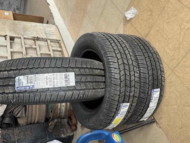 275/55r20 Michelin Tires photo 2