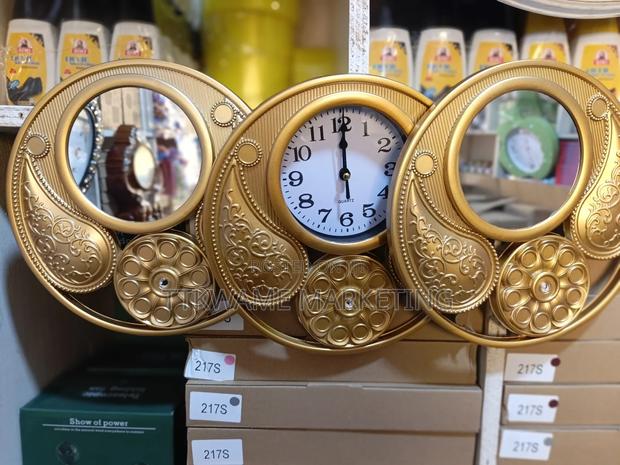 3 in 1 Design Clock · Photo 3