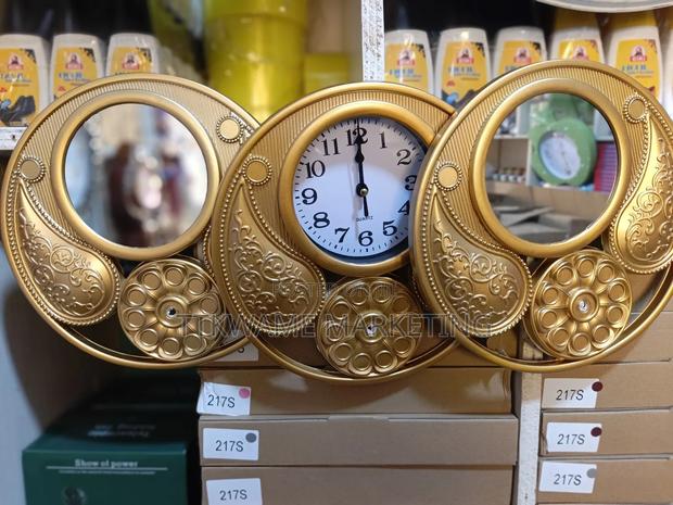 3 in 1 Design Clock · Photo 4