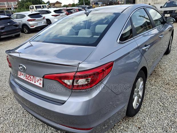 Hyundai Sonata Sport 2.0T Sedan FWD (2.0L 4cyl 6A) 2017 Silver