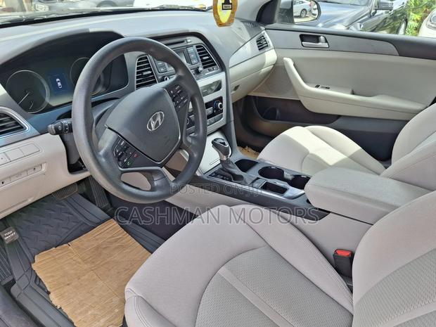 Hyundai Sonata Sport 2.0T Sedan FWD (2.0L 4cyl 6A) 2017 Silver