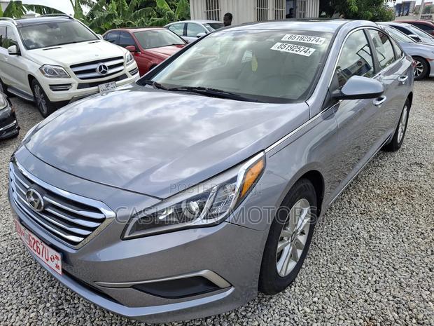 Hyundai Sonata Sport 2.0T Sedan FWD (2.0L 4cyl 6A) 2017 Silver