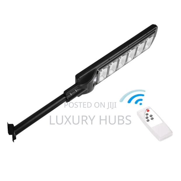 150w Solar Street Light With Mounting Rod · Photo 2