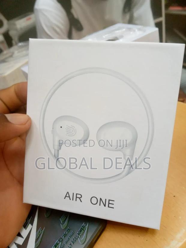 Air One Bluetooth Earphones · Photo 2