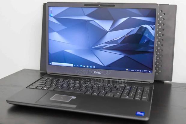 Laptop Dell Precision 7560 32GB Intel Core I7 SSD 512GB · Photo 4