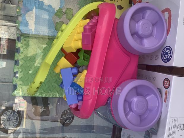 Mega Bloks Scooping Wagon With Building Blocks 125+ PCS photo 5
