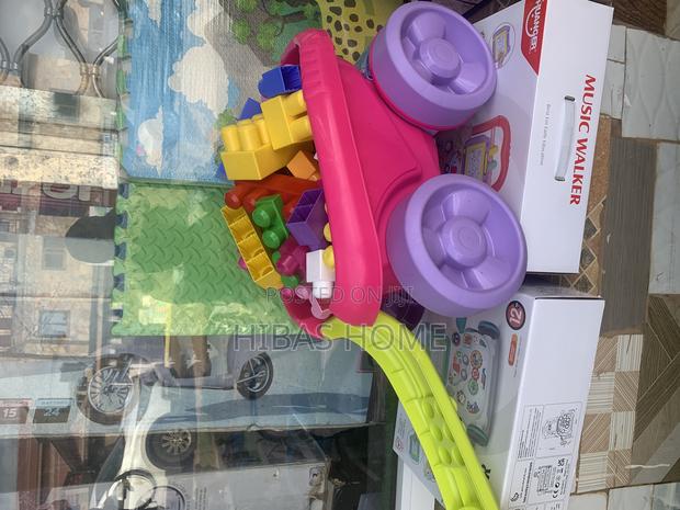Mega Bloks Scooping Wagon With Building Blocks 125+ PCS photo 7