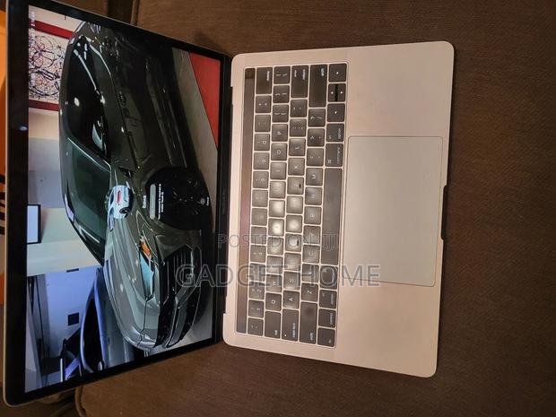 Laptop Apple MacBook Pro 2019 8GB Intel Core I5 SSD 256GB photo 2