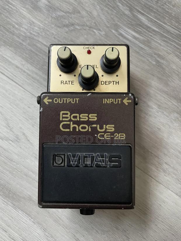 Bass Guitar Effects Pedal /Boss Ce2b Bass Chorus