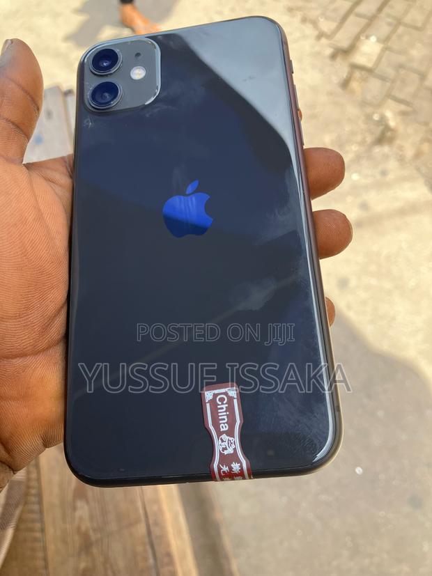 Apple iPhone 11 64 GB Black
