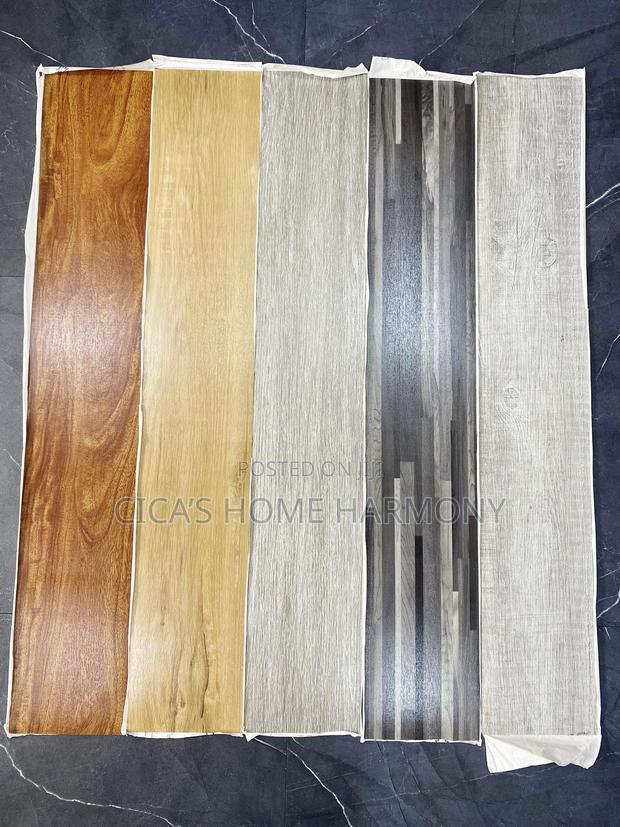 Rectangular Original Vinyl Tiles · Photo 4