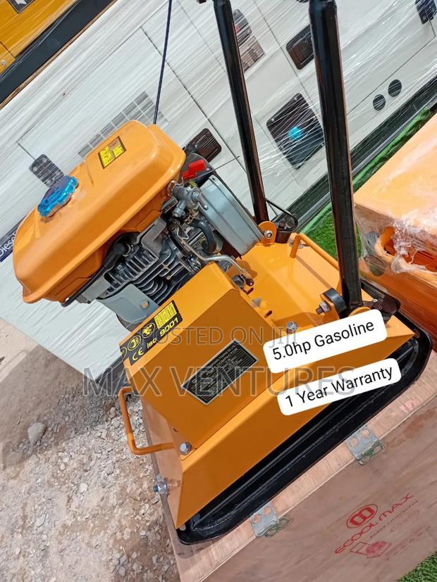 Plate Compactor 5.0hp Compact Faster, Work Smarter · Photo 2