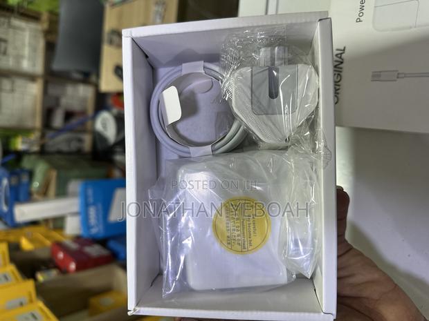 Apple Type C Adapter and Cable photo 2