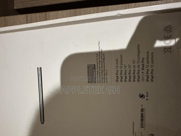iPad Pro M4 Magic Keyboard 13 Inch photo 2