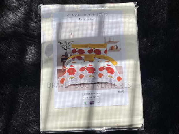 King Size 2 Bedsheet With 4 Pillow Case - 00578 · Photo 4
