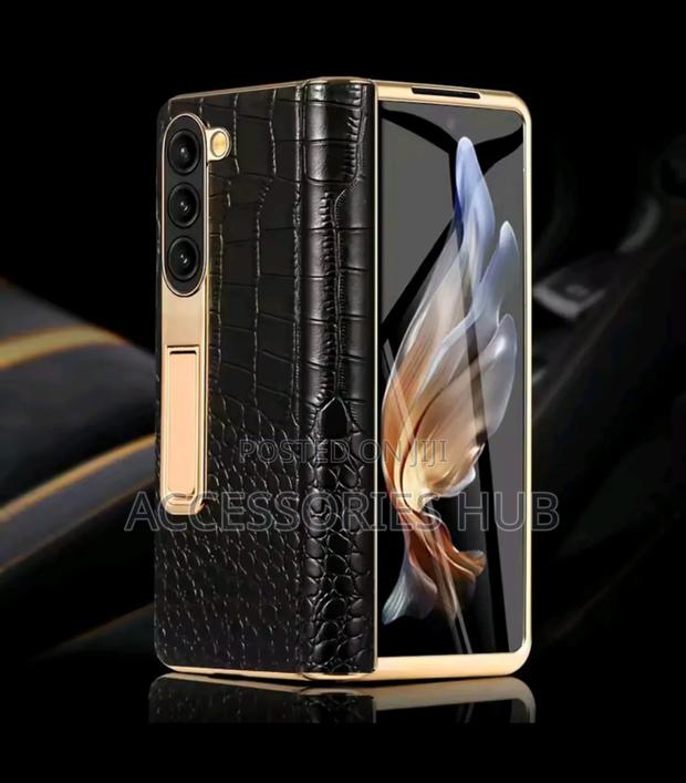 Z Fold 3, 4, 5 and 6 Case With a Stand and Inbuilt Protector · Photo 3