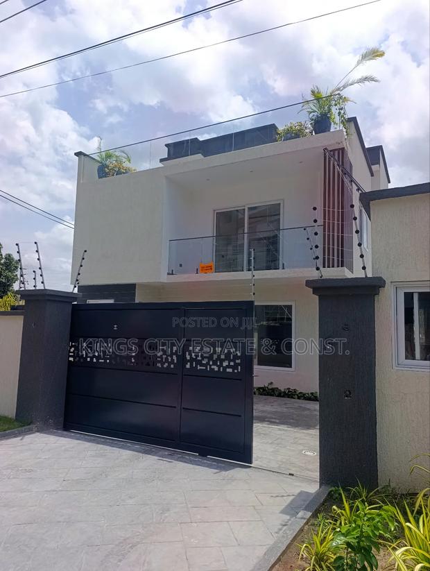 4bdrm House in Pres-Kuffour-Street, Dworwulu for rent