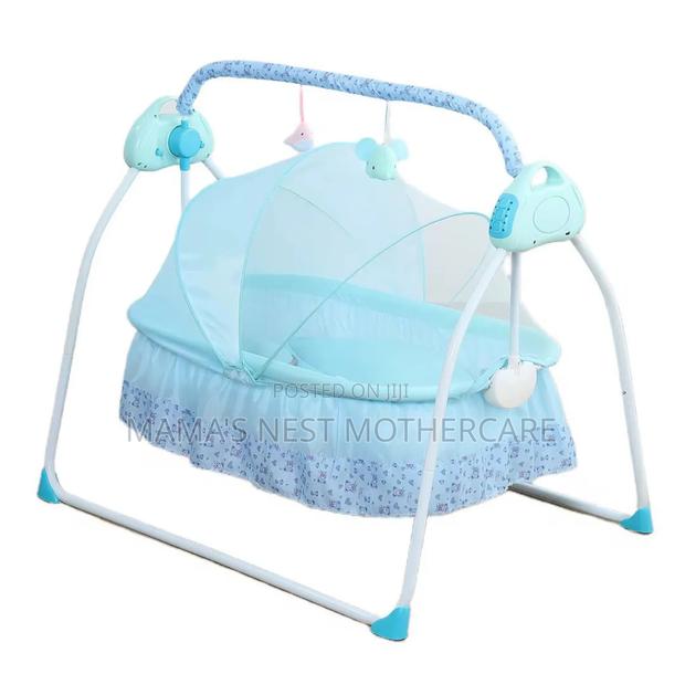 Baby Electric Swing Bed · Photo 2