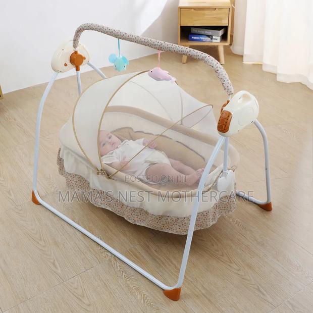 Baby Electric Swing Bed · Photo 3