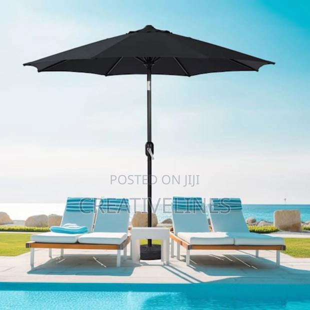 Poolside Canopy Umbrella · Photo 4