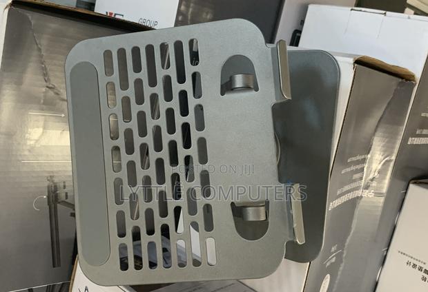 Tablet and iPad Stand · Photo 4