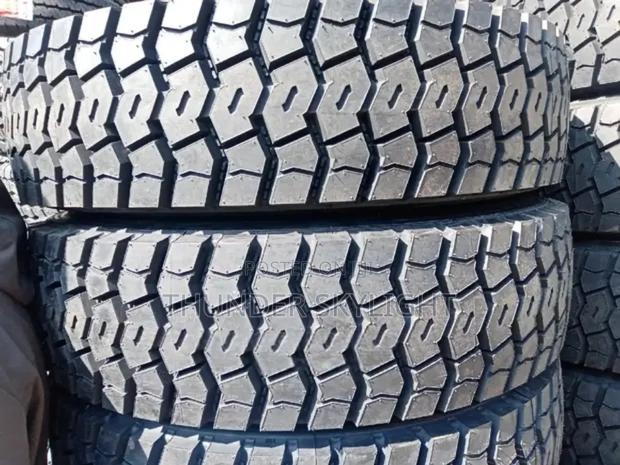 9.5r17.5 Tire Linglong Hd Tyre D960 Rough Pattern photo 2