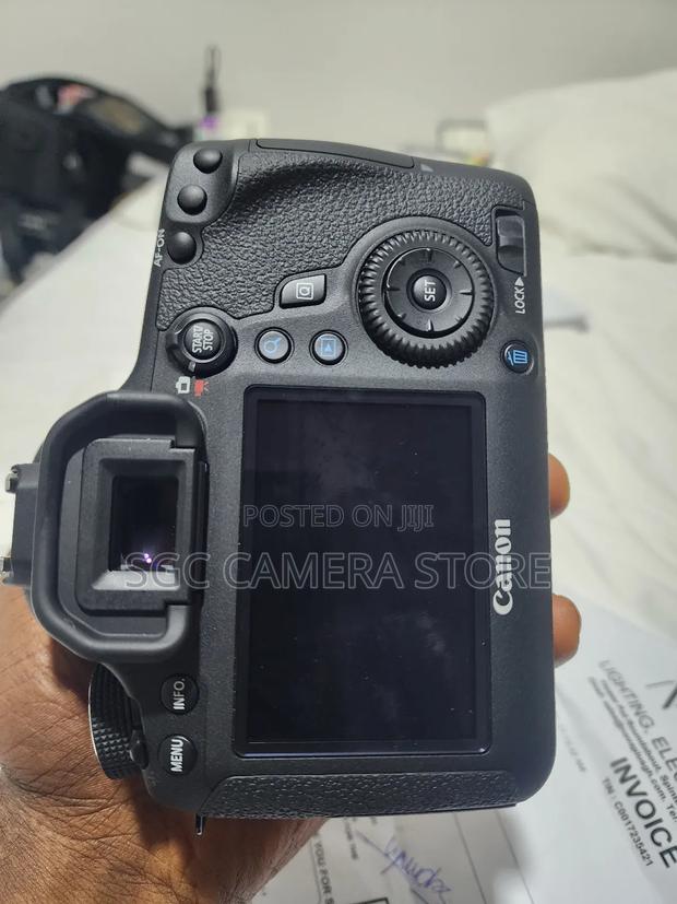 Home Used // Canon 6d // Mint Condition// 6months Warranty