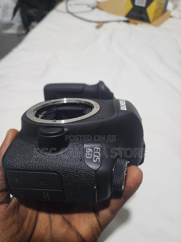 Home Used // Canon 6d // Mint Condition// 6months Warranty photo 3