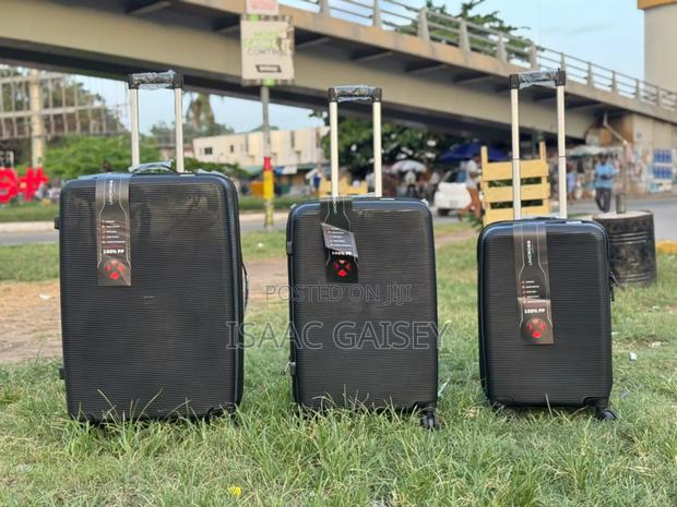 3set Trolling Unicross Anticrake Luggages · Photo 1