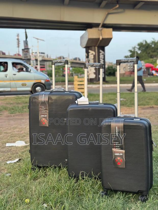 3set Trolling Unicross Anticrake Luggages · Photo 3