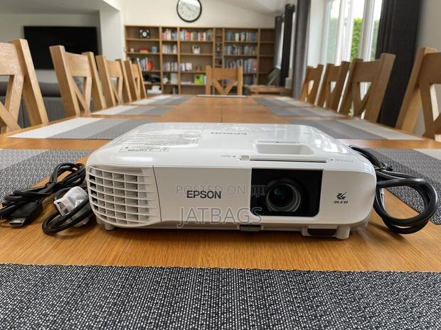 3500 Lumens Epson Projector From Uk (Free Delivery)
