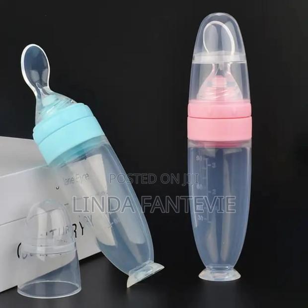 Squeeze Feeder