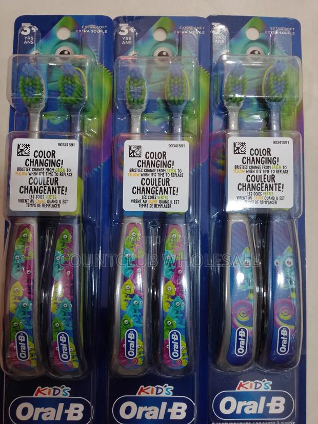 Kids Oral-B Brush · Photo 2