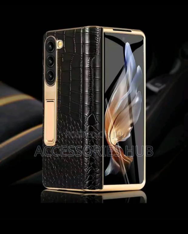 Z Fold 3, 4, 5 and 6 Case With a Stand and Inbuilt Protector · Photo 4