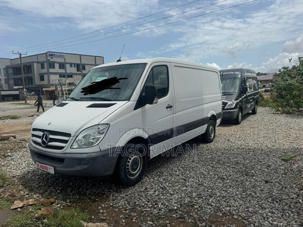 Mercedes-Benz Sprinter 2015 Black