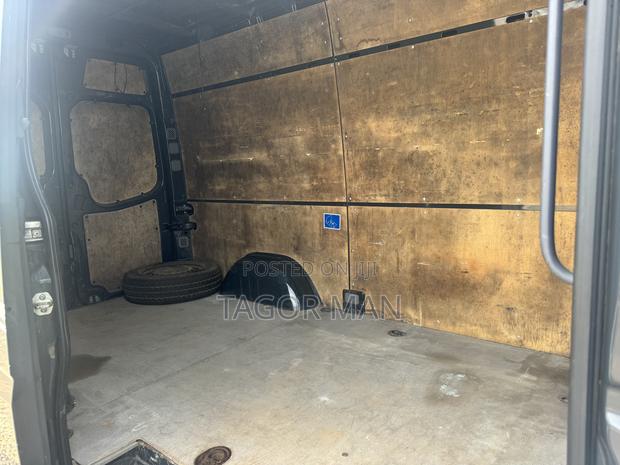 Mercedes-Benz Sprinter 2015 Black