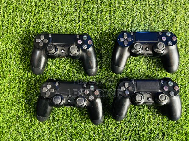 Ps4 Home Use Original Controllers Available · Photo 3