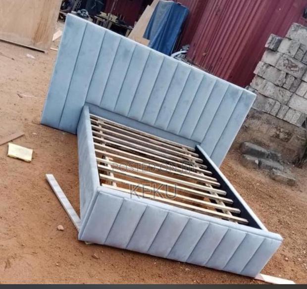 Pretty Good Bed Frame · Photo 2
