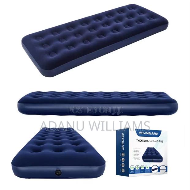 Modern Twin Size Flocking Air Bed With Pump · Photo 3